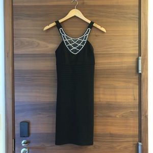Another wonderful club dress! Great to boogie in!